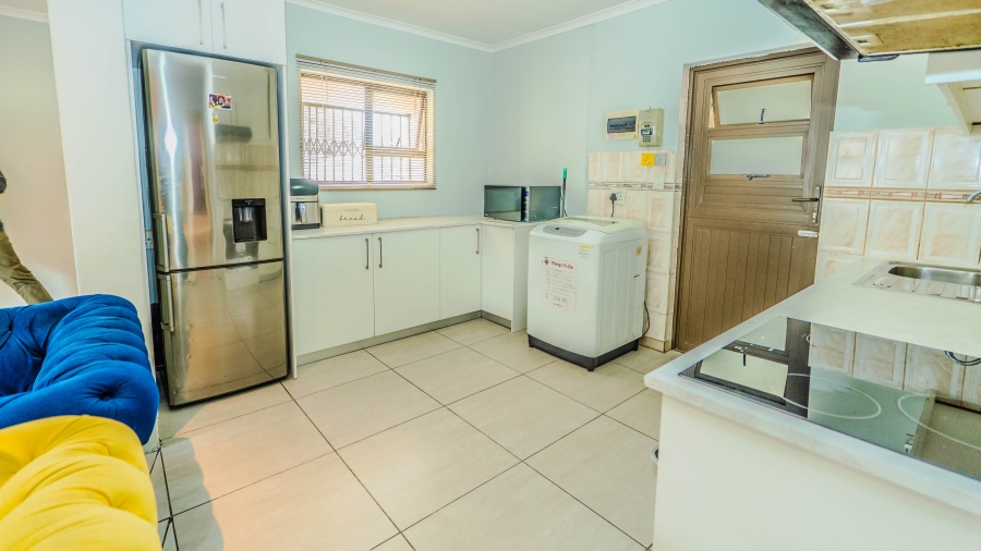 4 Bedroom Property for Sale in Sunset Glen Western Cape